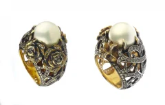 pearl and roses ring