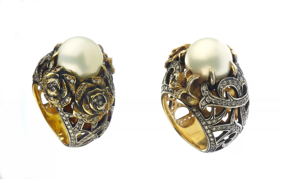 pearl and roses ring
